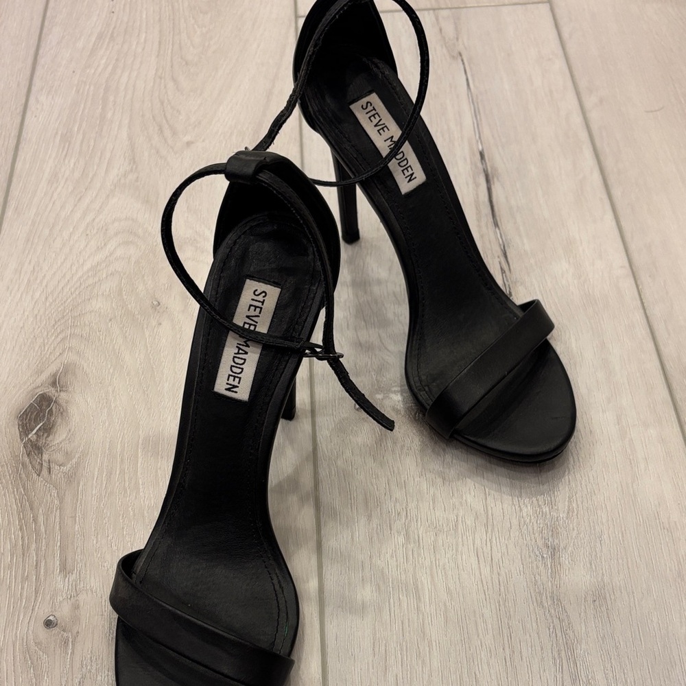 Steve Madden Elegant Black Heels
